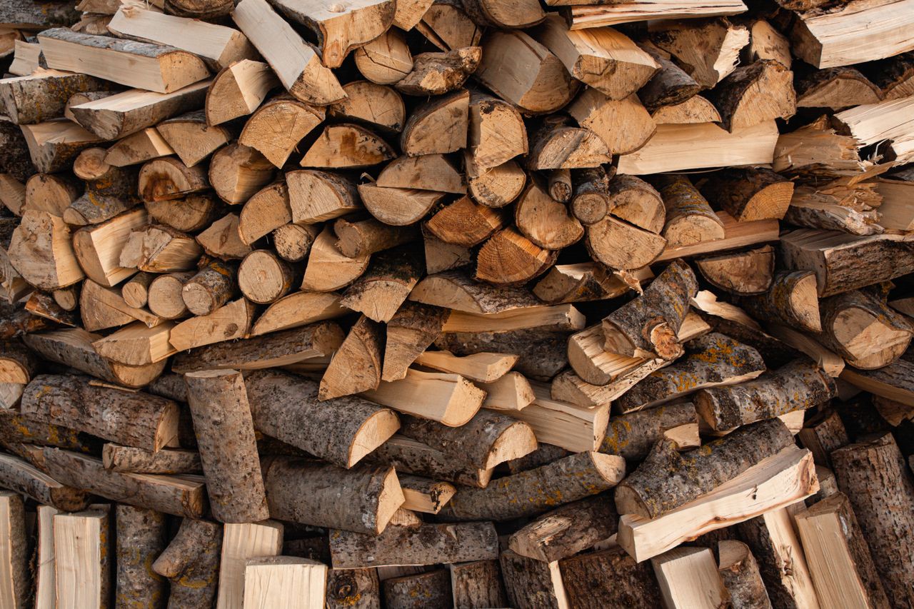 Reliable firewood delivery service in Cape Town